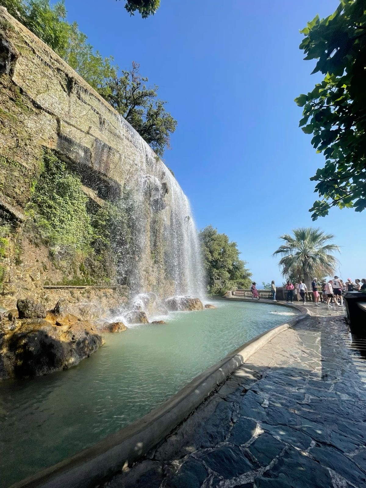 Chain Bridge - A Symbol of Unity in Budapest’s History 6 Castle Hill (Colline du Château), Nice