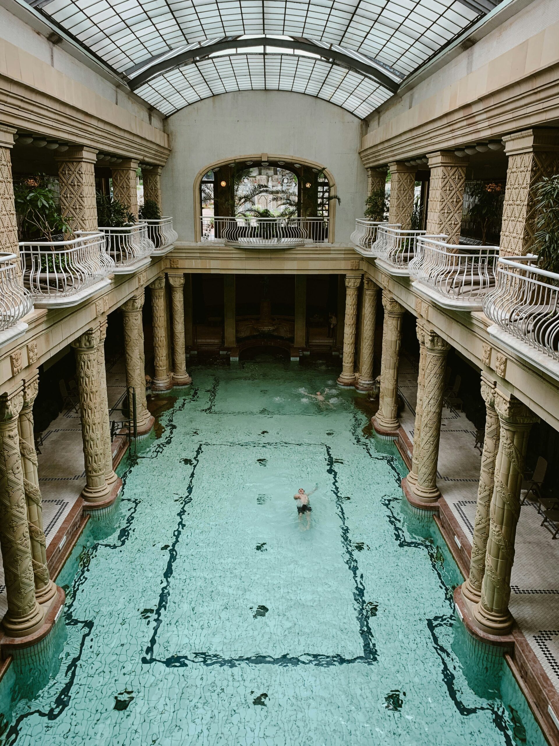 Gellert scaled Rudas Thermal Bath – A Fusion of Tradition and Modernity