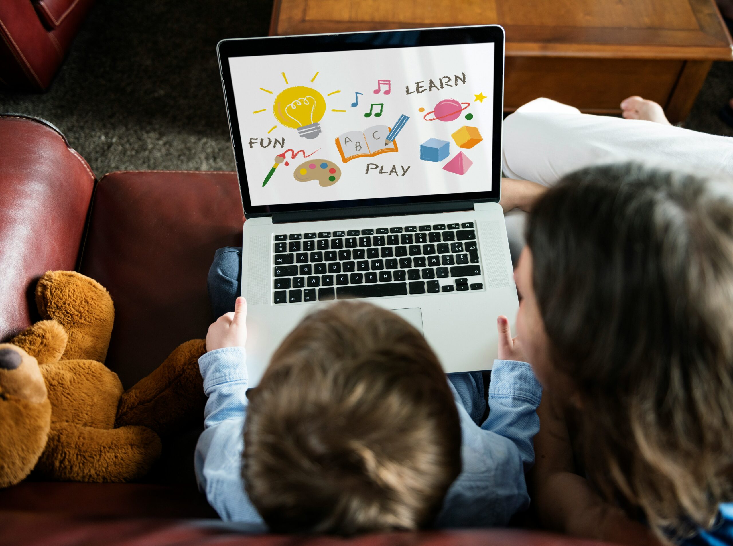 Mamalipa Coffee Bar & Babylounge 1 Managing Screen Time scaled Mamalipa Coffee Bar & Babylounge