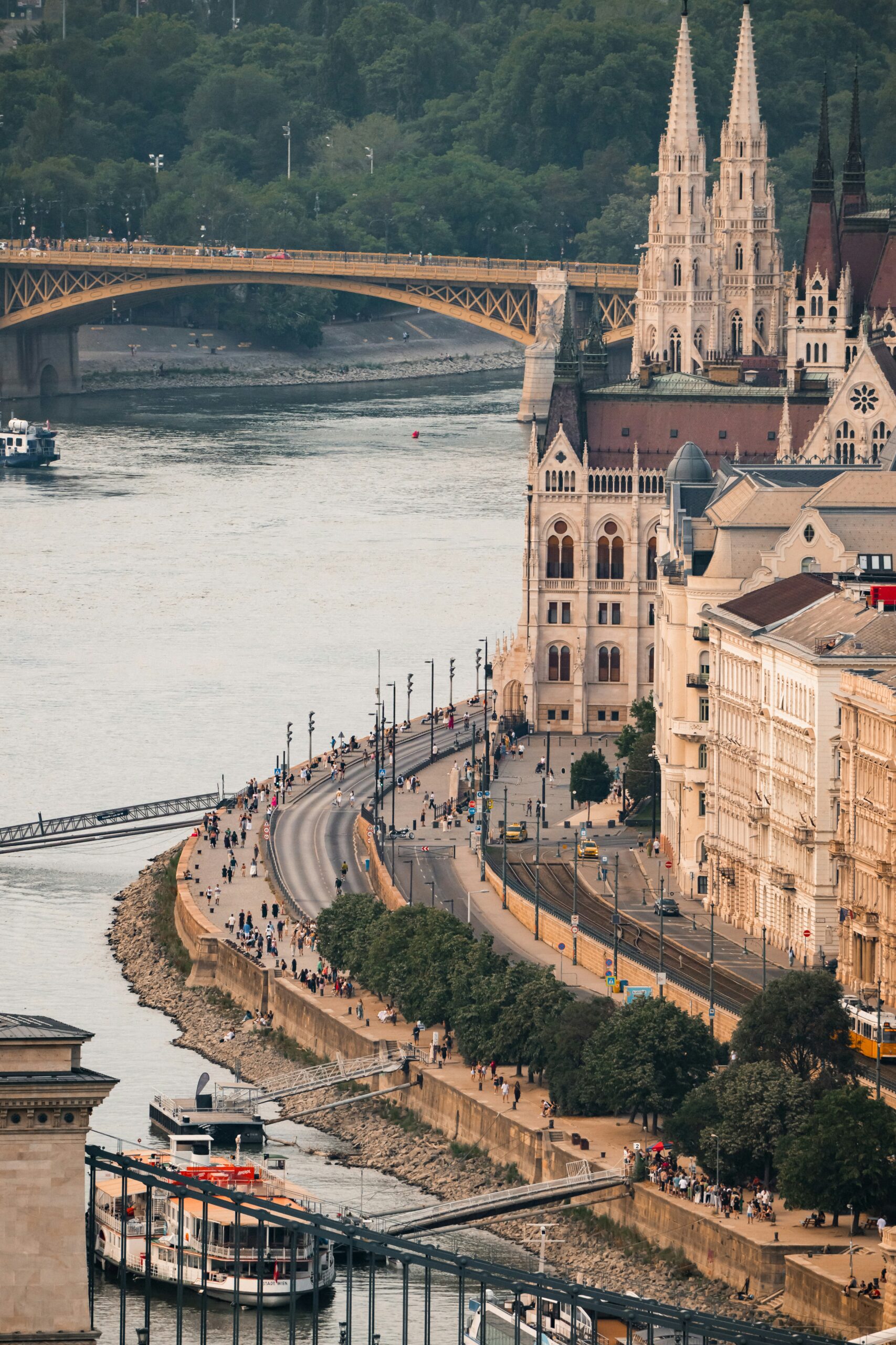 Margaret bridge scaled Chain Bridge - A Symbol of Unity in Budapest’s History